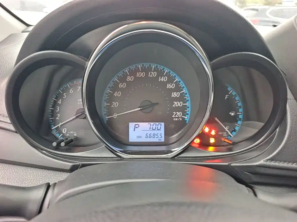 Toyota Yaris L — миниатюра 12