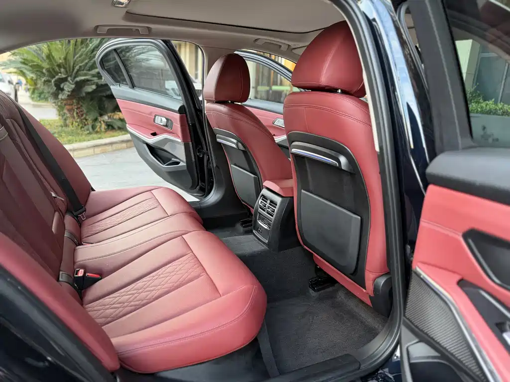 BMW 3 Series — миниатюра 7