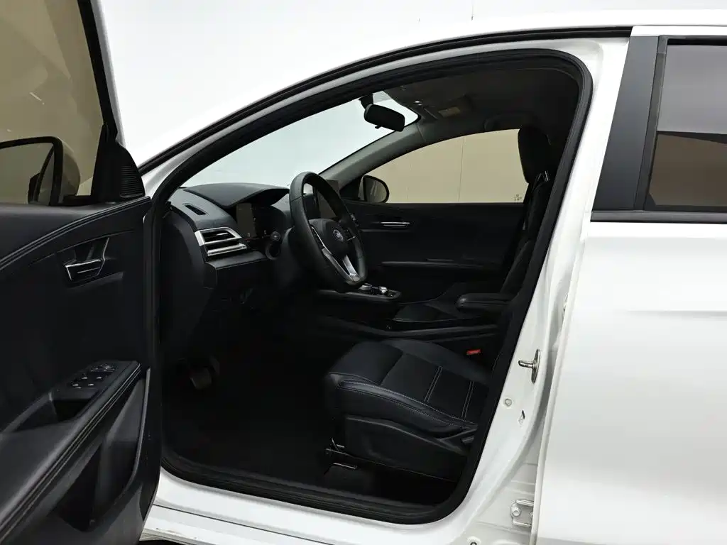 BYD e3 — миниатюра 10