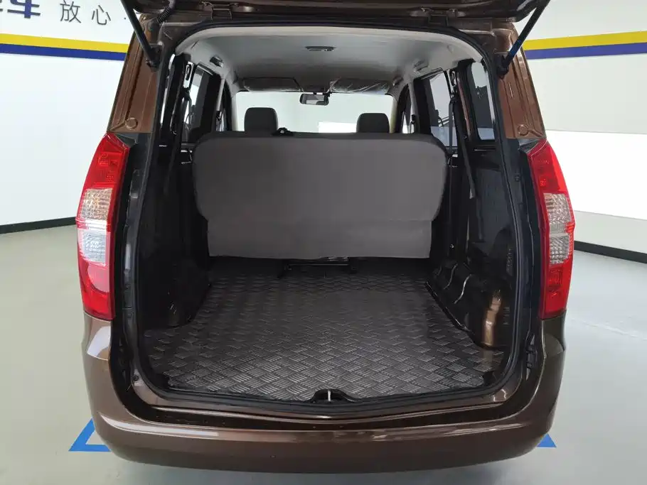 Wuling Hongguang — миниатюра 4