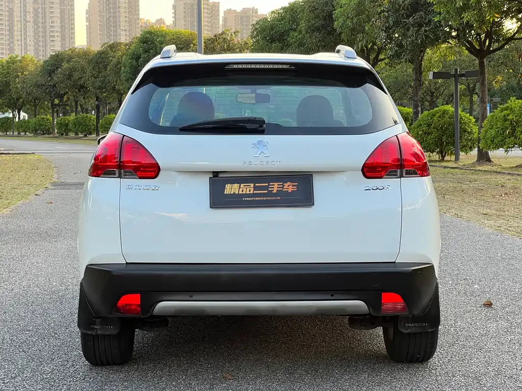 Peugeot 2008 — миниатюра 6