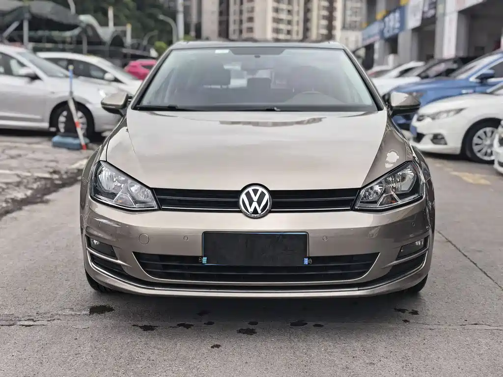 Volkswagen Golf 2017 1.6L AT Comfort