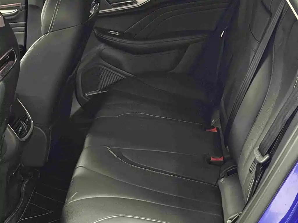 Roewe MARVEL X — миниатюра 15