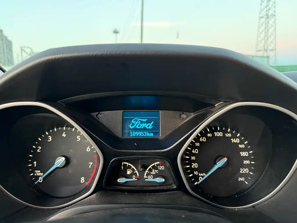 Ford Focus — миниатюра 5
