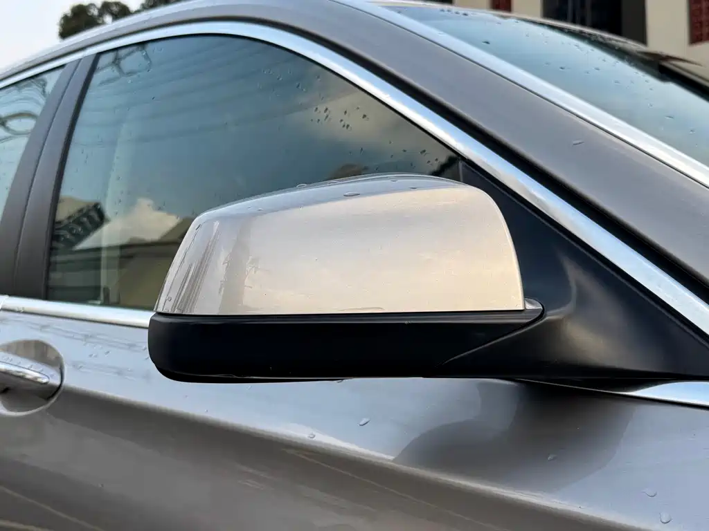 BMW 7 Series — миниатюра 24