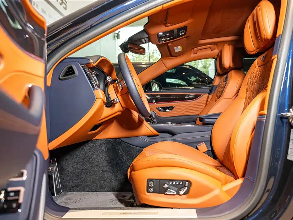 BENTLEY FLYING SPUR PLUG IN HYBRID