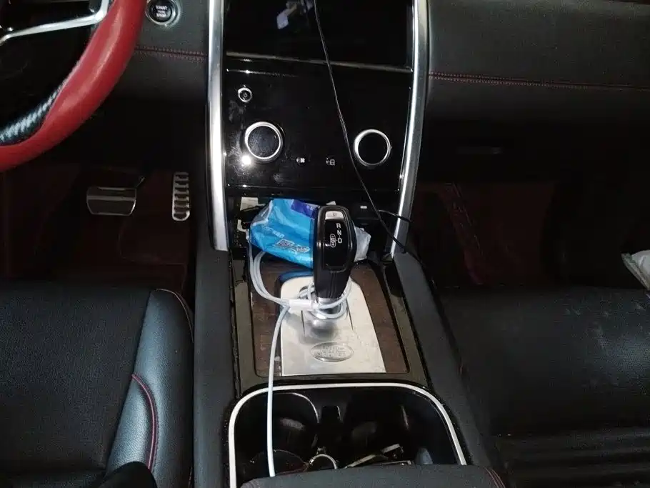Land Rover Discovery Sport — миниатюра 16