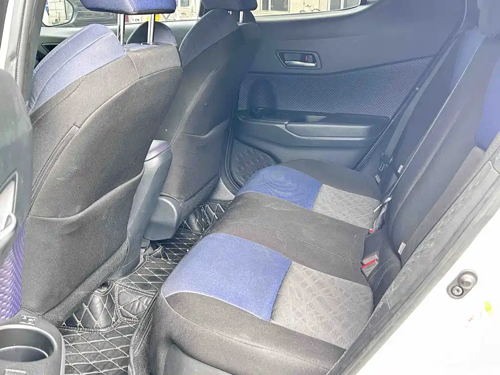 Toyota C-HR — миниатюра 15