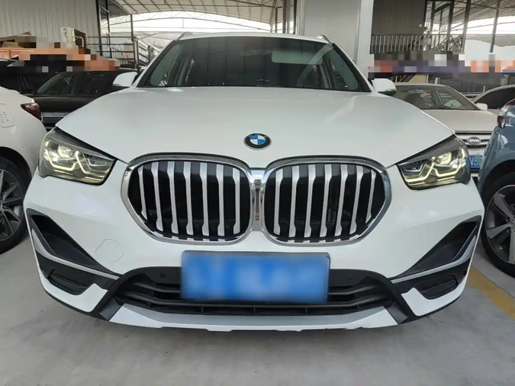 BMW X1 2022 — фото 2
