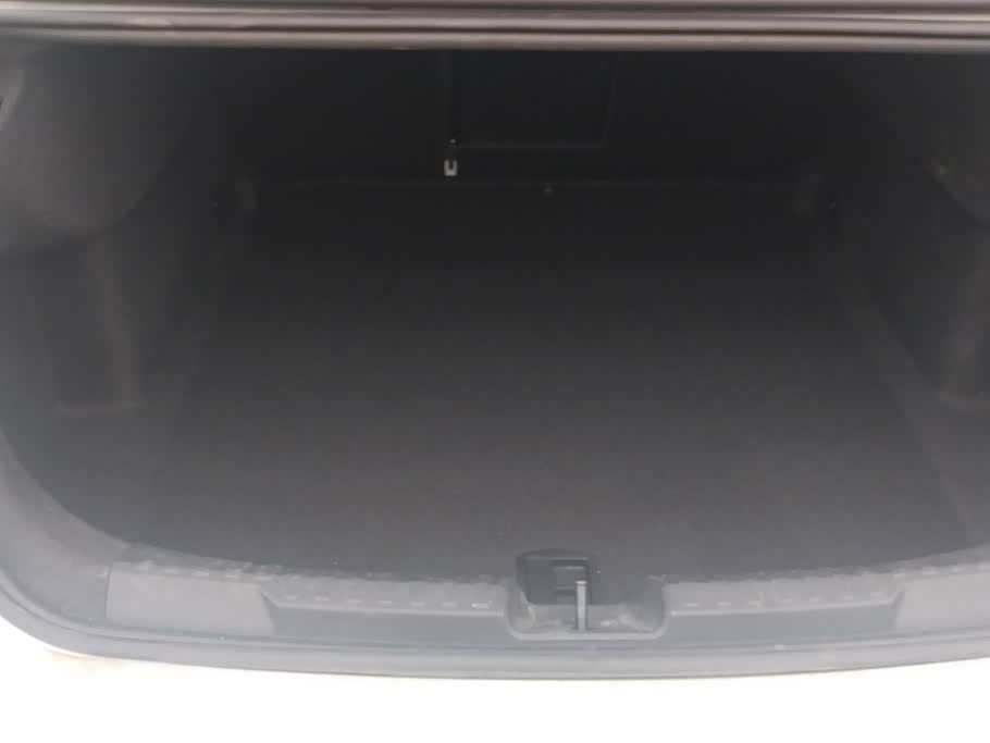 Audi A3 1.4 л 2024 г. Белый, пробег 32599 км