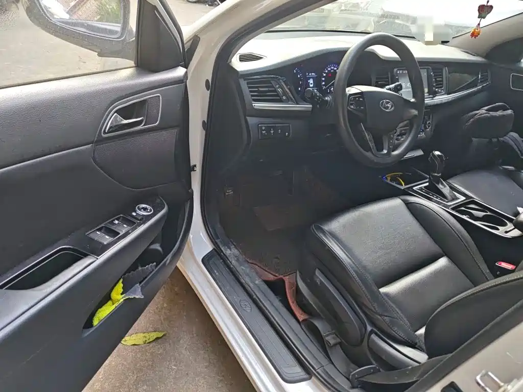 Hyundai Mistra — миниатюра 12