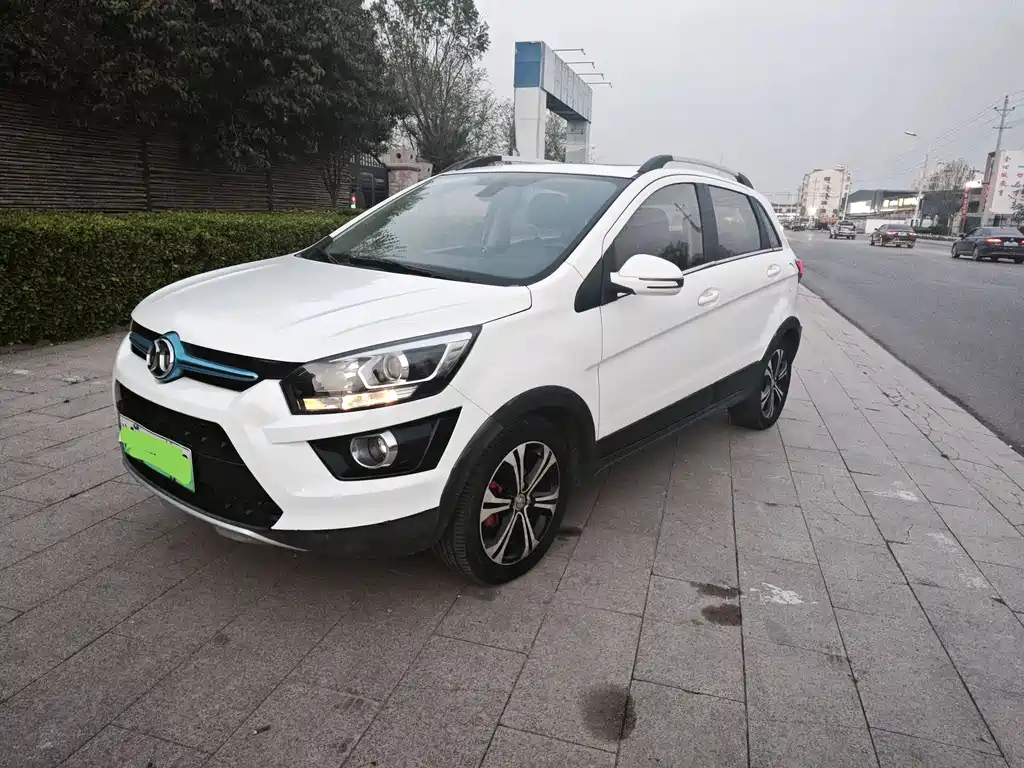 BAIC New Energy EX 2016