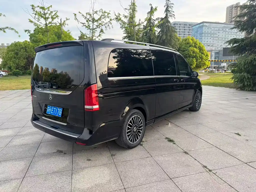 Mercedes-Benz V-Class V 2018 V 260 L Luxury Long Wheelbase VI