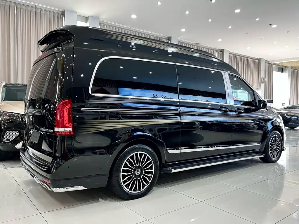 MERCEDES-BENZ V CLASS