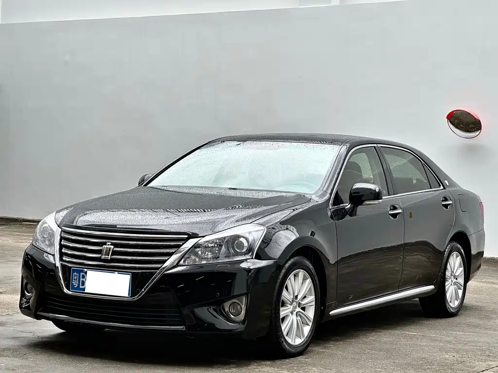 Toyota Crown 2012 2.5L Royal