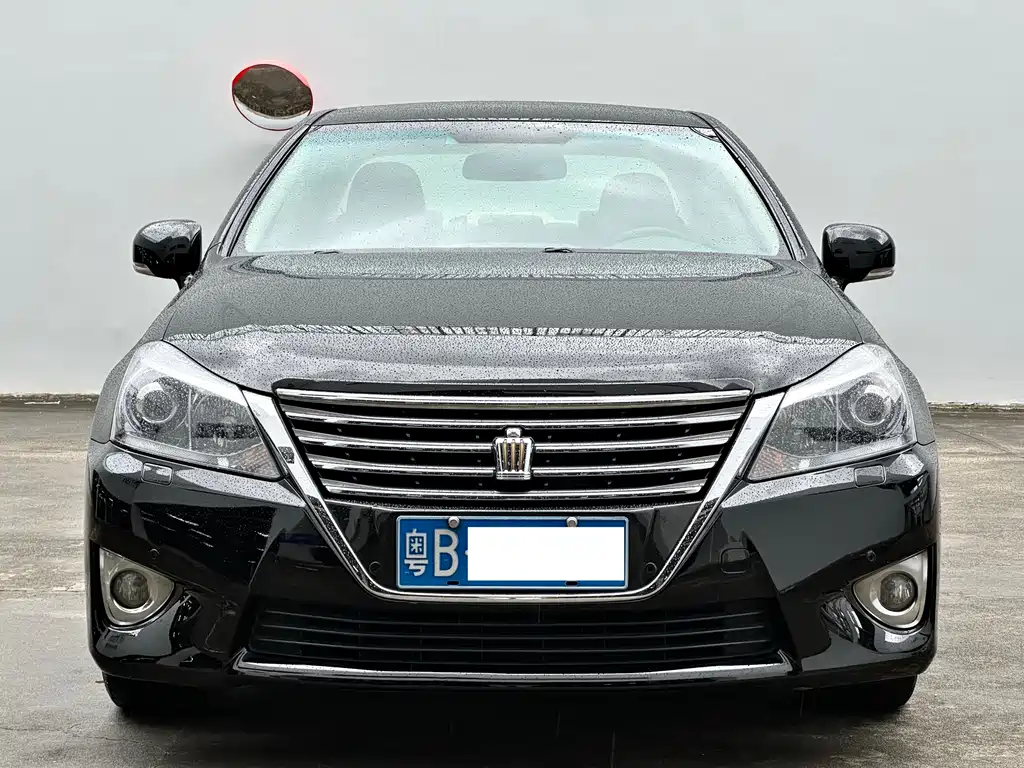 Toyota Crown 2012 2.5L Royal