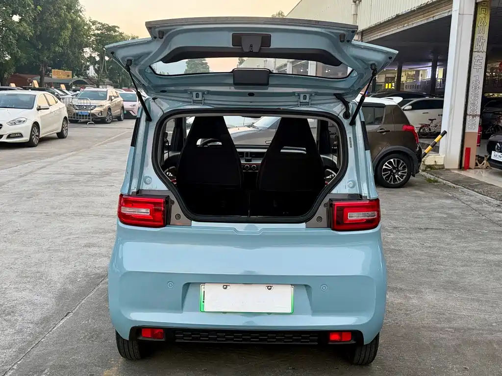 Wuling MINIEV — миниатюра 8