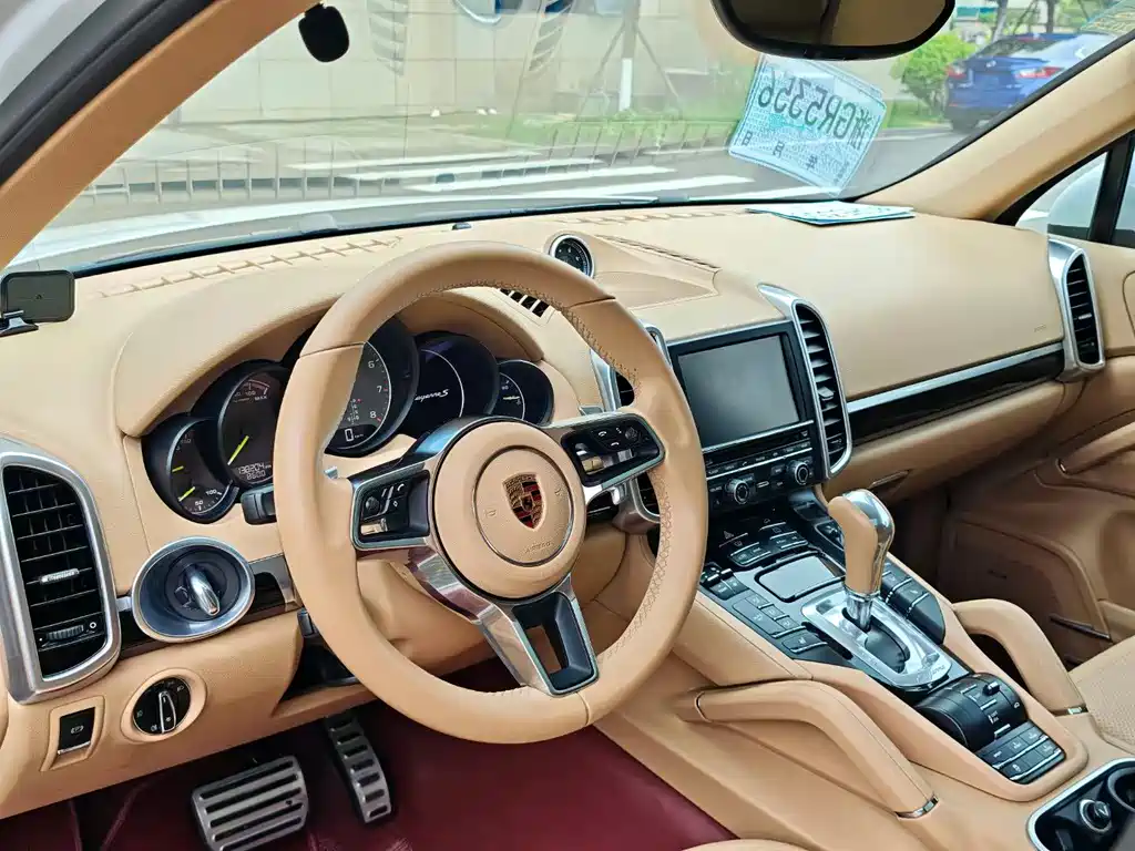 PORSCHE CAYENNE NEW ENERGY