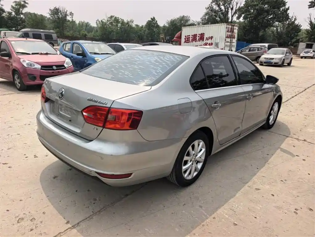 Volkswagen Sagitar 2012 1.4TSI AT Luxury