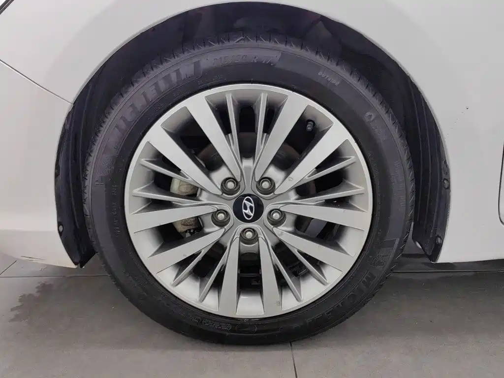 Hyundai Mistra — миниатюра 17