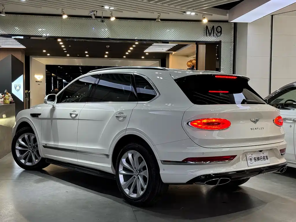 Bentley Bentayga 2021 4.0T V8