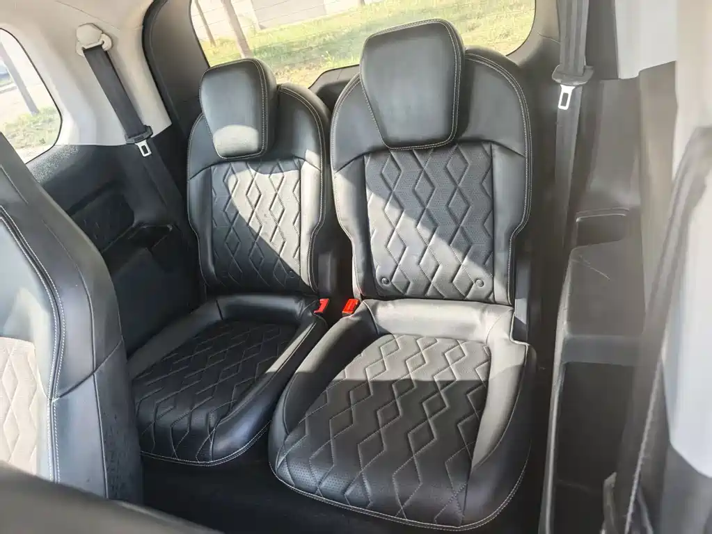 Baojun KiWi EV — миниатюра 4