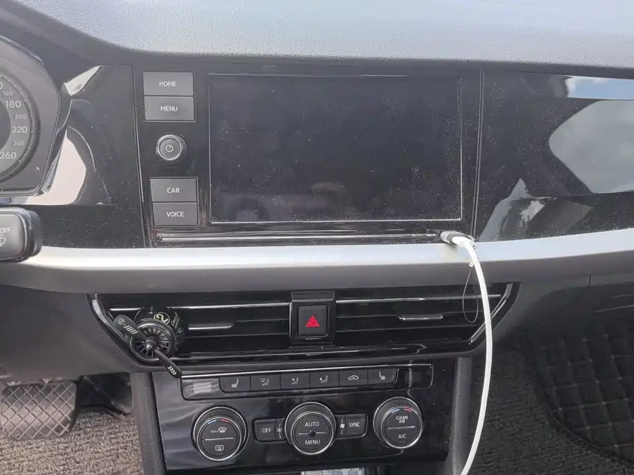 Volkswagen Lavida — миниатюра 13