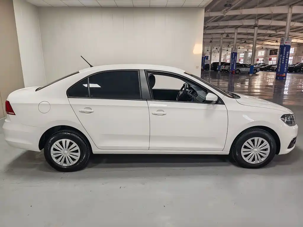 Volkswagen Santana — миниатюра 17