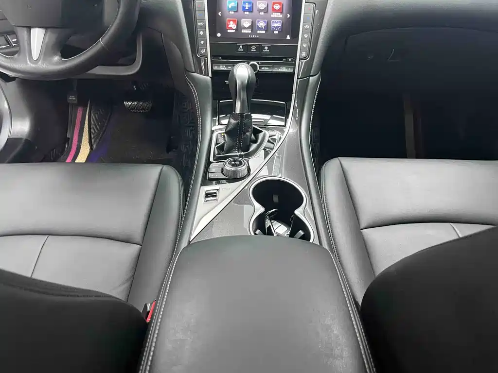 Infiniti Q50L — миниатюра 21