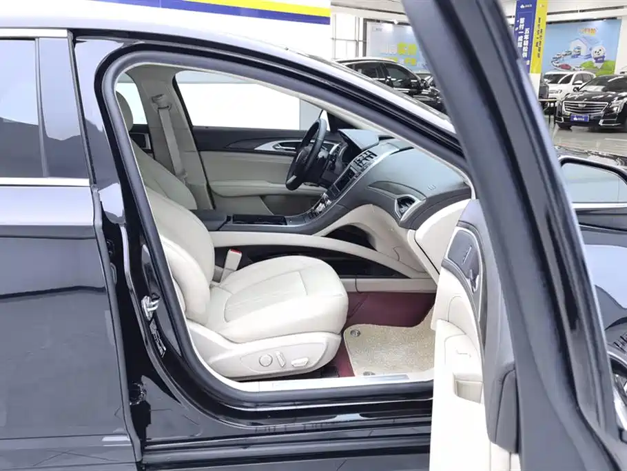 Lincoln MKZ 2019 2.0T Premium VI