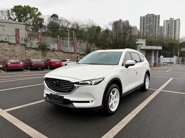 MAZDA CX 8