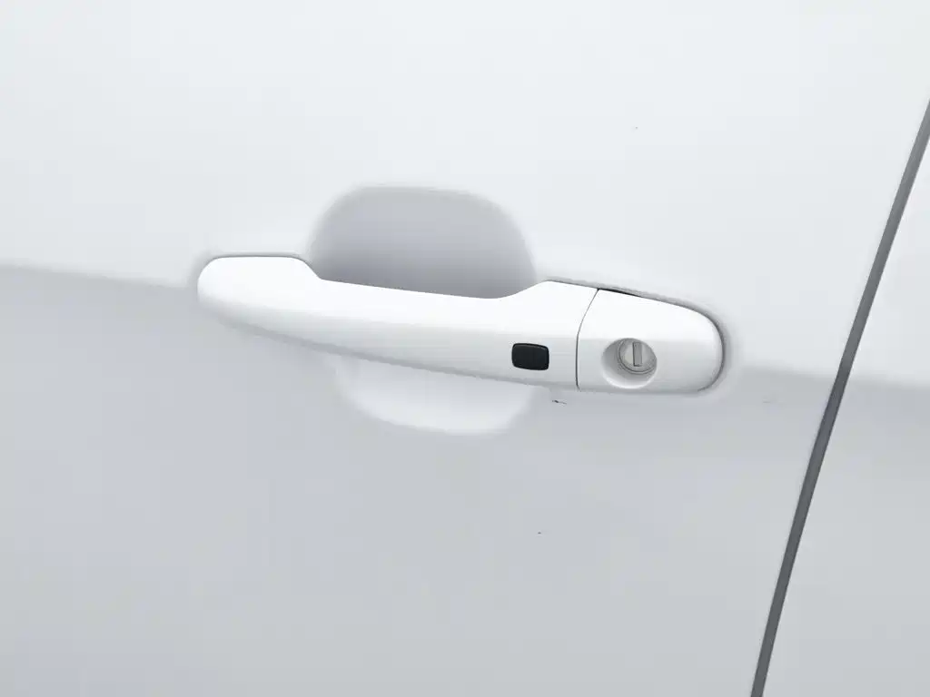 Geely Vision X3 — миниатюра 18