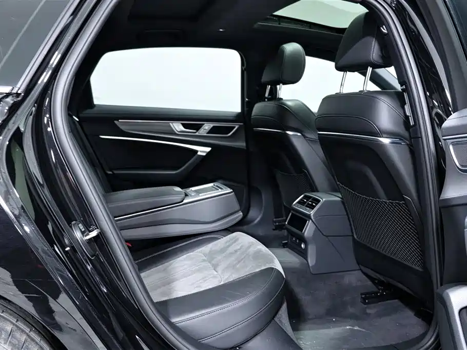 Audi A6L 2023 — фото 6