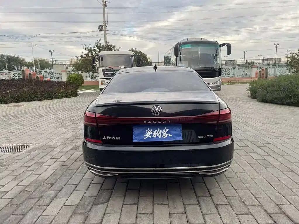 Volkswagen Passat — миниатюра 7