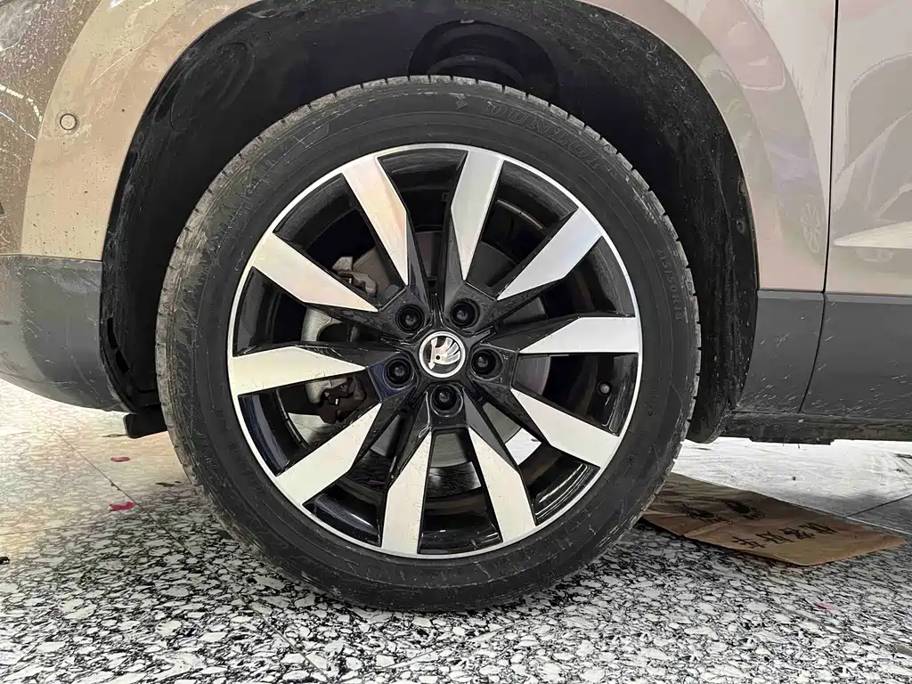 Skoda Karoq — миниатюра 15