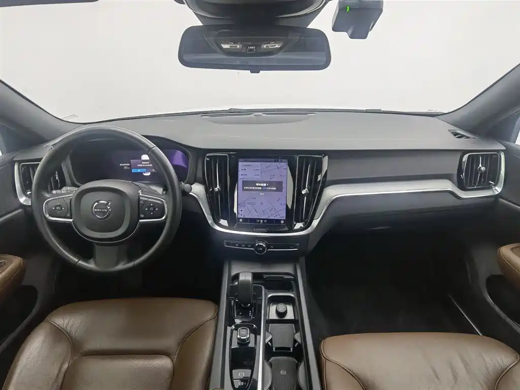Volvo S60 2023 B4 Luxury