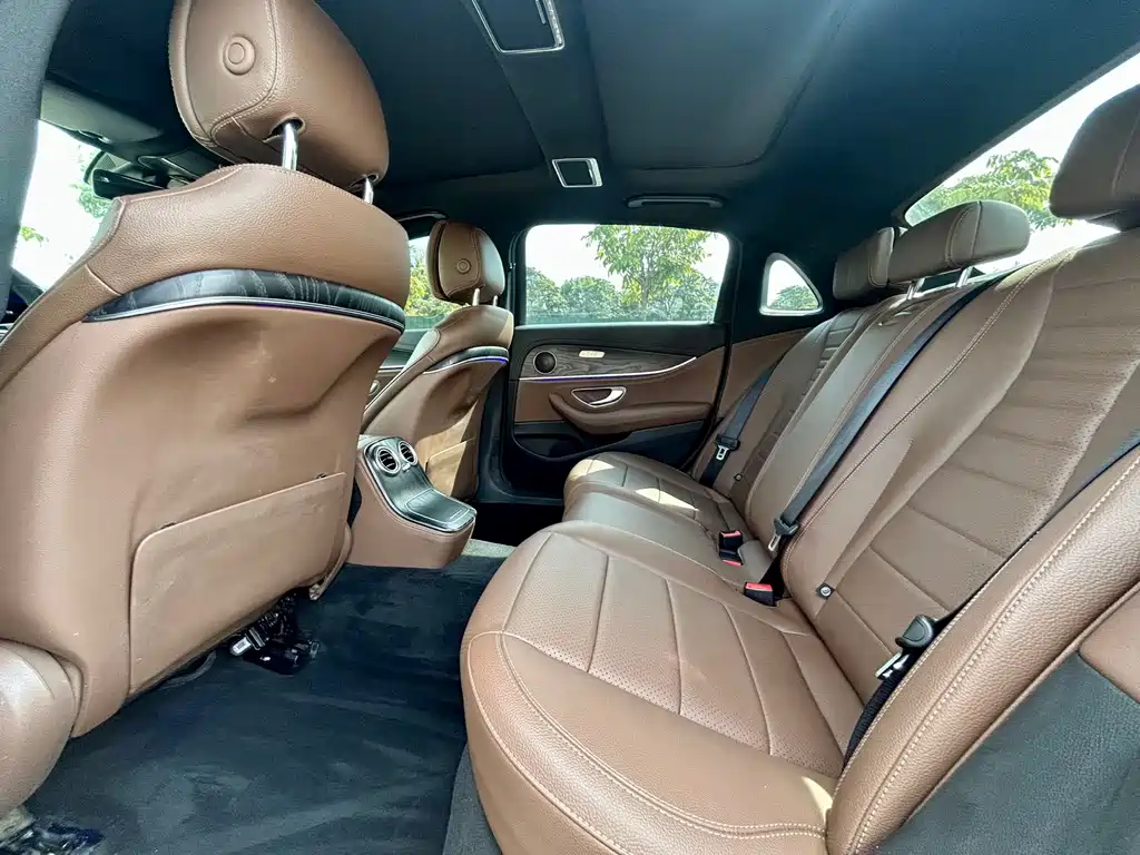 MERCEDES-BENZ  E CLASS