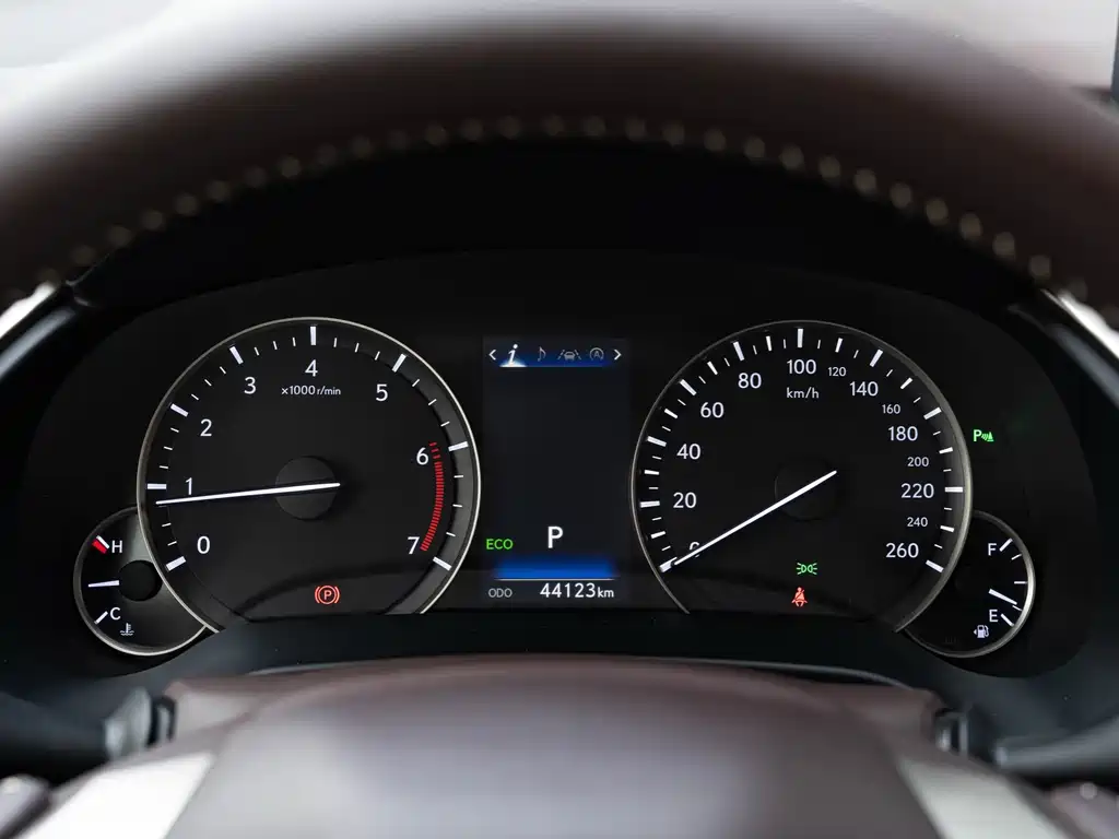 Lexus RX — миниатюра 22