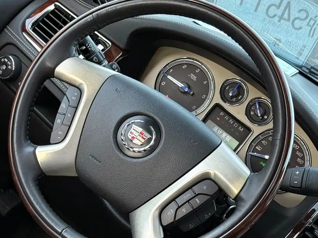 Cadillac Escalade 2013 6.2L ESV