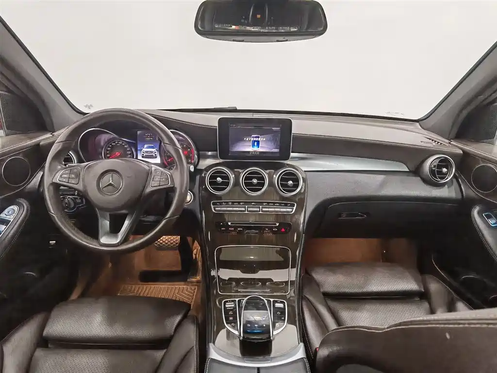 Mercedes-Benz GLC 2019 GLC 260 L 4MATIC