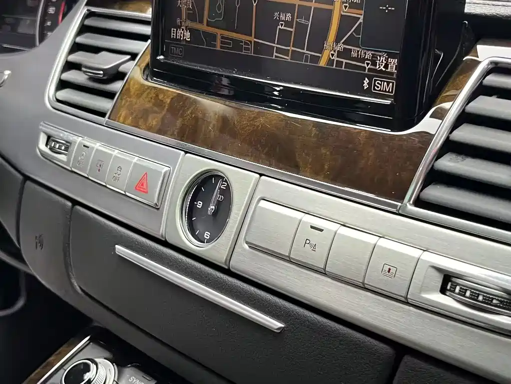 Audi A8 — миниатюра 12
