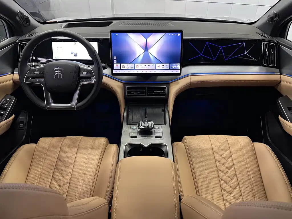 BYD L DM-i — миниатюра 18