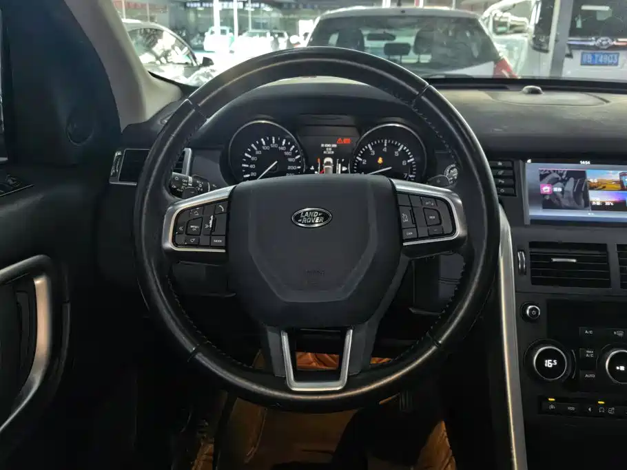 Land Rover Discovery Sport — миниатюра 15