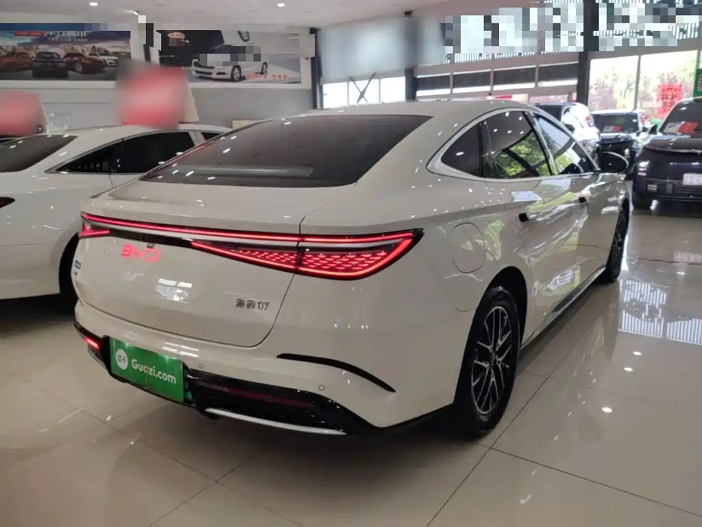 BYD Seal 07 DM-i 07 DM-i 2025 DM-i 1.5L 70km Elite