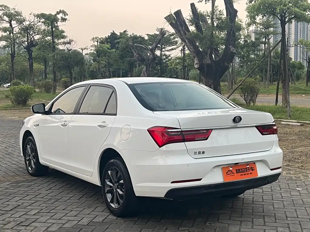 BYD Qin — миниатюра 16