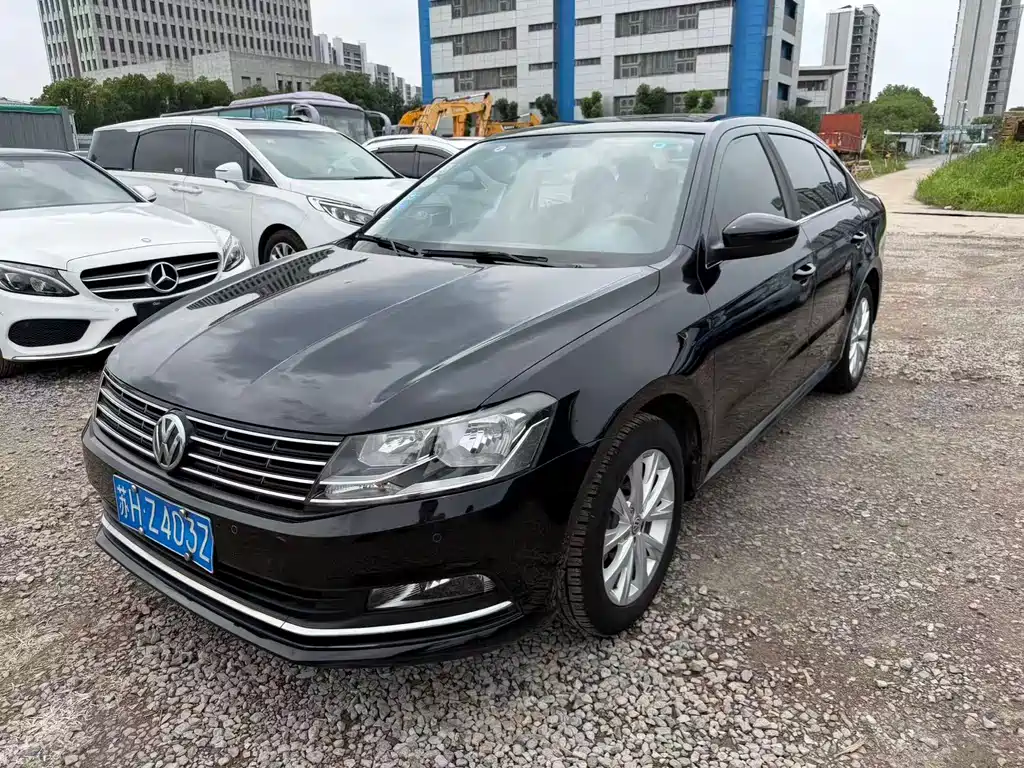 Volkswagen Lavida 2015 1.6L AT Comfort