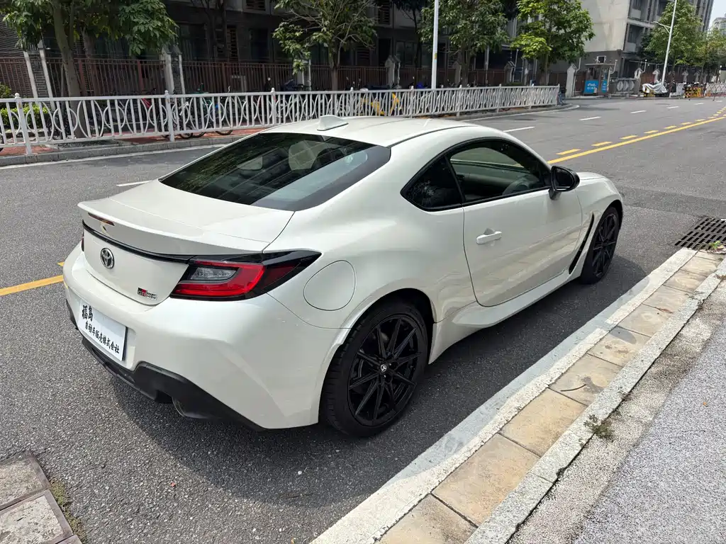 Toyota 86 — миниатюра 6
