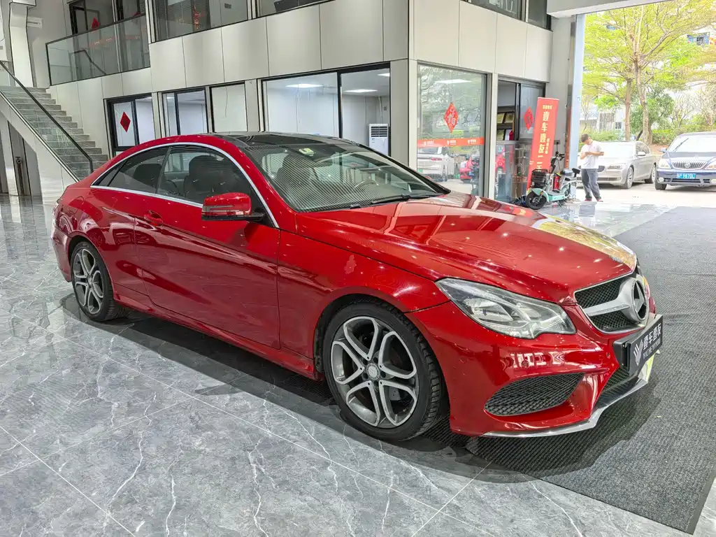 Mercedes-Benz E-Class (Import) — миниатюра 3