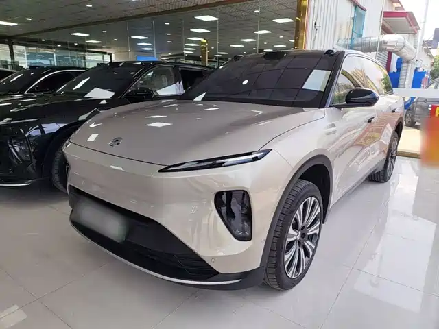 2024 Nio ES8