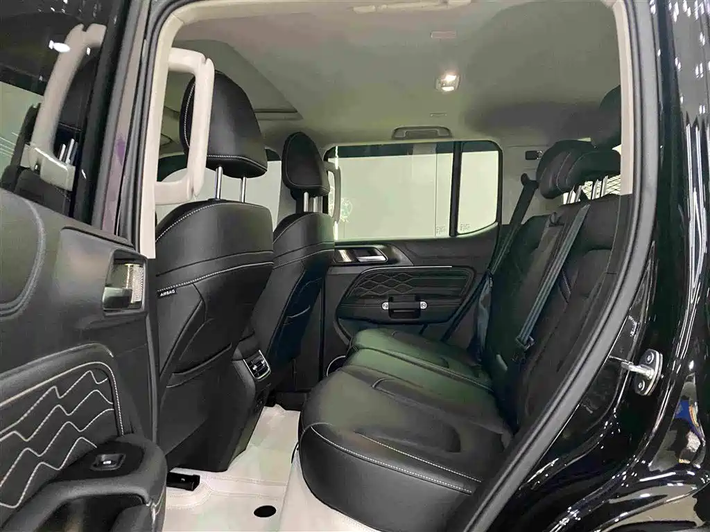 Tank 300 2025 Hi4-T 37.1kWh